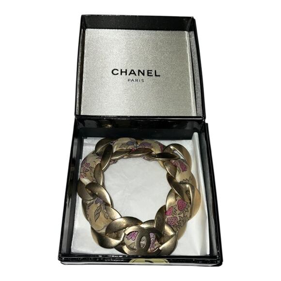 Chanel Coco Mark Amikomi Flower GD 00P Bracelet Box W/Box - Picture 2 of 14